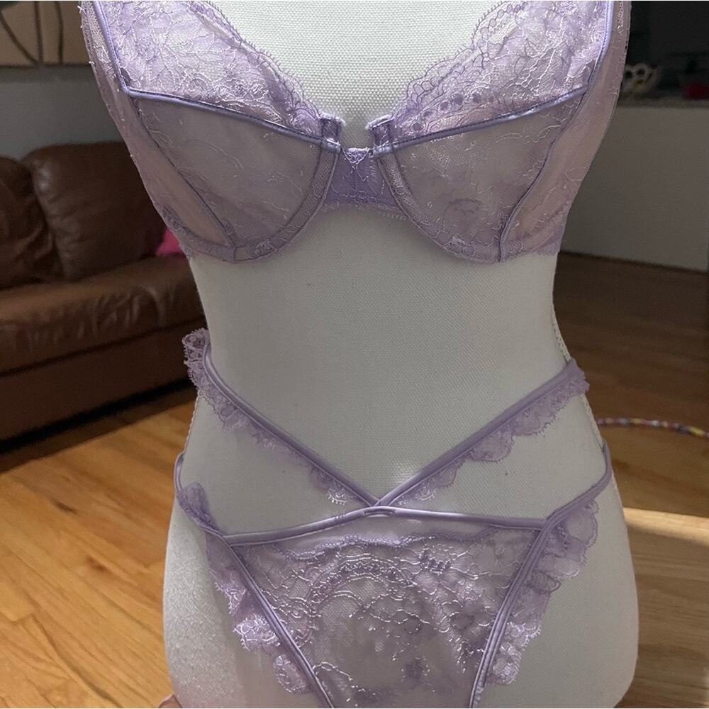 Victoria’s Secret Set, Sexy Unlined Demi Lace Bra/Garter/Panty, Light Purple